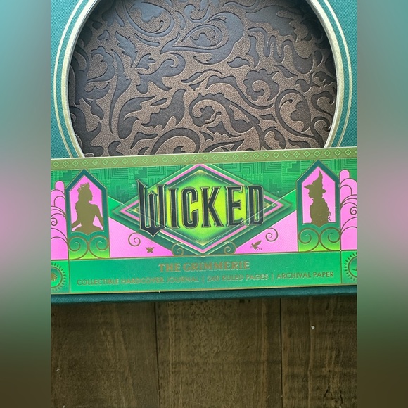 Wicked Replica Journal - Picture 2 of 8